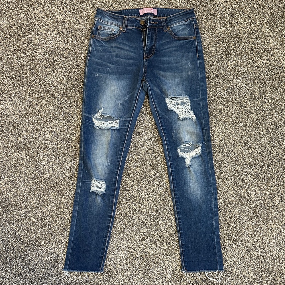 Trendy Distressed Skinny Jeans in Dark Blue